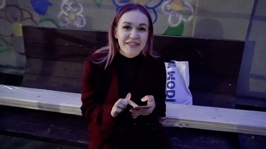 Изменила мужу с соседом, и по быстрому отсосала с окончанием в ротик