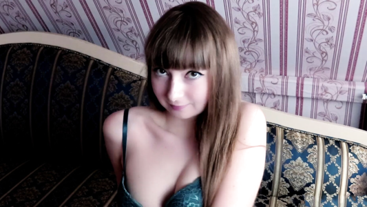 Трахаю и кончаю в похотливую сестру жены когда мы одни дома