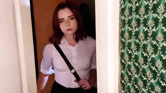 Трахнул сестру жены, когда она вернулась с работы и очень устала