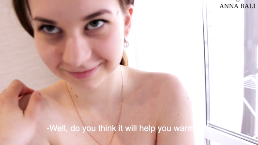 Ты чё голая на балконе Ань? Открой пожалуйста, холодно очень!