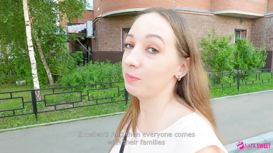 Понял, что риэлторша хочет трахаться как дурная и решил не отказывать ей