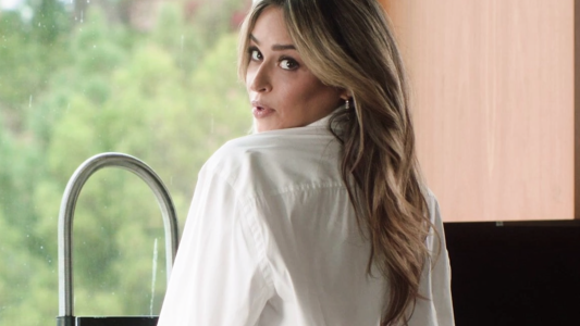 Красивая милфа дала молодому красавцу и получила оргазм вместе с ним