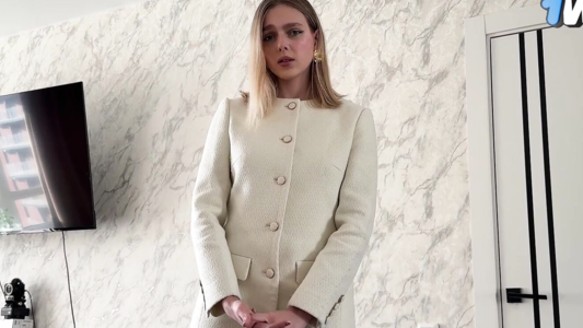 Поругалась с парнем и рассталась с ним..