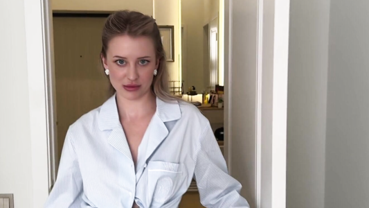 Мачеха больше не хочет смывать мою сперму