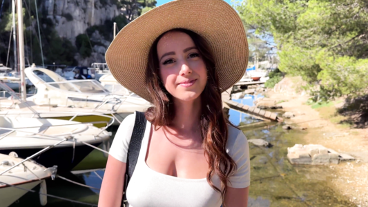 Познакомился с милашкой и занялся с ней сексом в тот же день