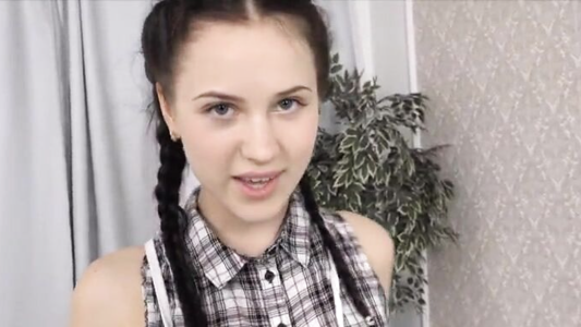 Девушка любит секс — анальный, сочный, и с удовольствием.