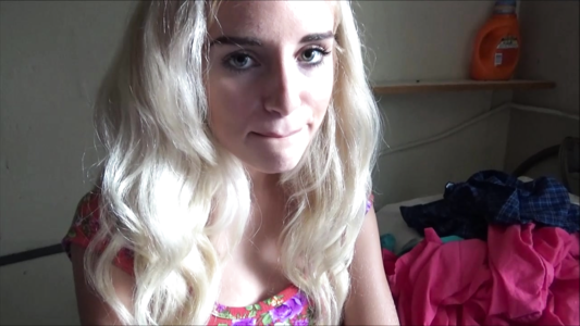 Сводная сестра поняла что хочет своего брата