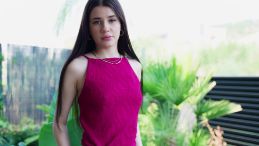 Софа Вебер принимает во все дыры..